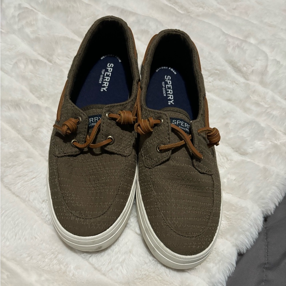 Sperry topsider shoes